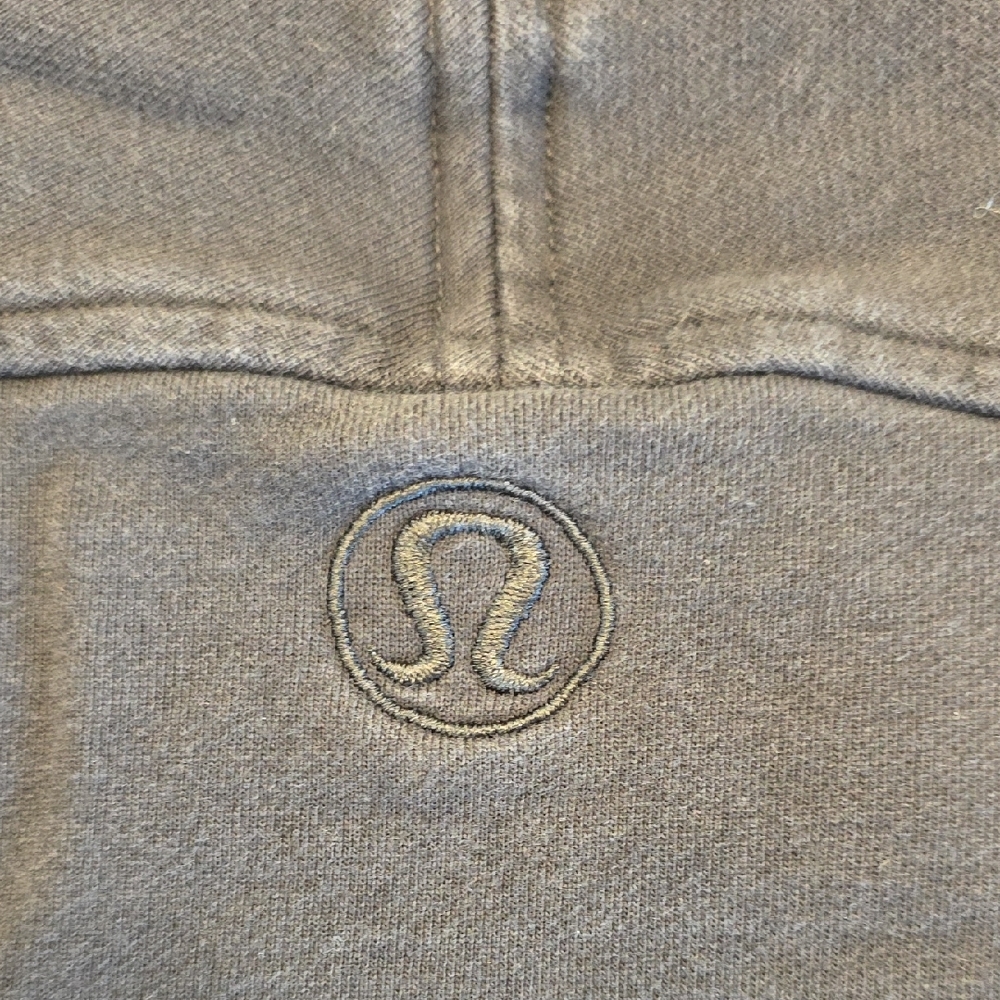Lululemon Black Lace Sweatshirt - Picture 4 of 11
